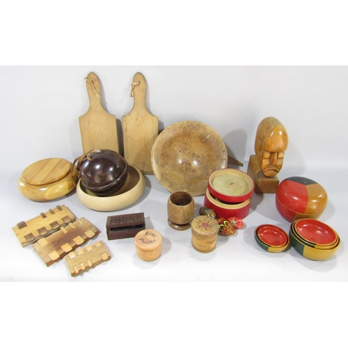 1507 - Treen: a box of mixed items including butter pads, a tri-coloured box of five concentric bowls, a ha... 