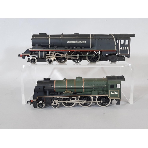 273 - Six OO gauge locomotives and tender including Manor Class 4-6-0 7802 'Bradley Manor' in GWR Green by... 