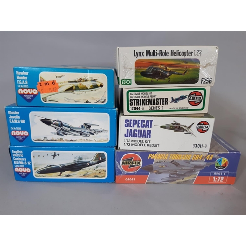 246 - 9 boxed model aircraft kits 1:72 scale including kits by Novo, Airfix, Frog and Project X. All un-st... 