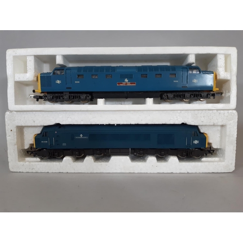 263 - Boxful of OO and HO gauge railway models including the following in BR blue; Class 42 'Kelly' diesel... 