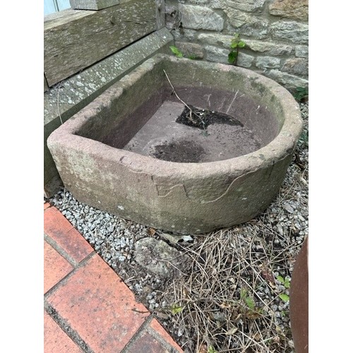 2080 - A natural stone D end trough, approx 70cm x 64cm x 25cm deep, to be viewed and collected: Crossways ... 