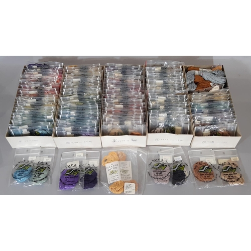 1566 - 5 boxes of 'Au Ver A Soie' embroidery silk skeins including approx 190 small packs (each 8m) in a ra... 