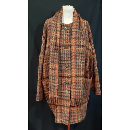 1550 - Ladies clothes by Aquascutum comprising a woollen coat in dog-tooth check style tweed with matching ... 