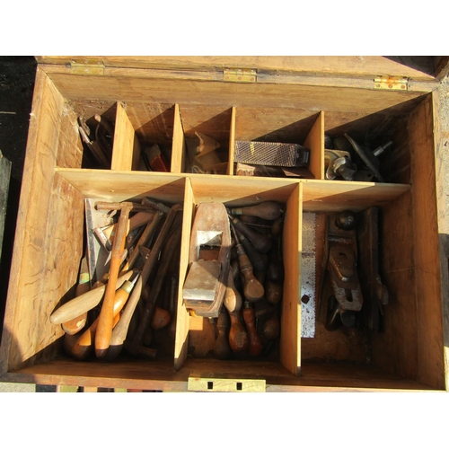 2194 - 19th century military chest in oak with flush fitting brass mounts and handles, with segmented inter... 