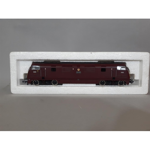 263 - Ten 00 gauge boxed locomotives including Hornby tank engines R333, R059 and R2100, Mainline Hydrauli... 