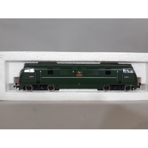 263 - Ten 00 gauge boxed locomotives including Hornby tank engines R333, R059 and R2100, Mainline Hydrauli... 