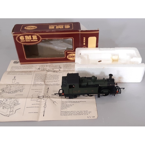 263 - Ten 00 gauge boxed locomotives including Hornby tank engines R333, R059 and R2100, Mainline Hydrauli... 