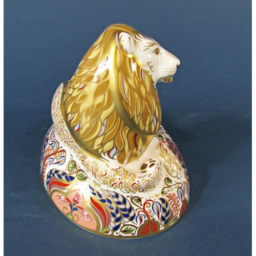 1053 - A Crown Derby figure of a lion at his feet a mouse set on an oval base, 16 cm in height (silver stop... 