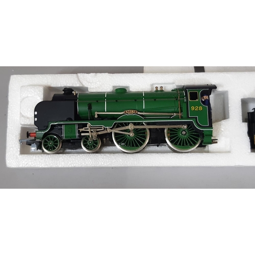 271 - 3 boxed 00 gauge model railway locomotives including Schools Class Hornby R380 4-4-0 Southern Rail '... 