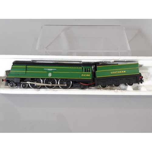 269 - 2 boxed 00 gauge Hornby model railway Southern Rail locomotives including R374 4-6-2 'Spitfire' and ... 