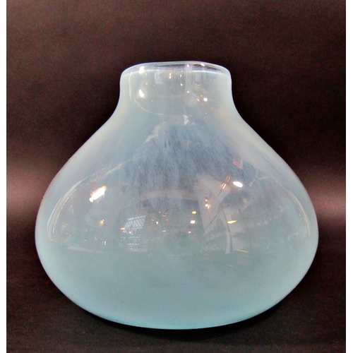 1162 - A Jane Packer heavy pale blue gourd shaped glass vase,18cm high.