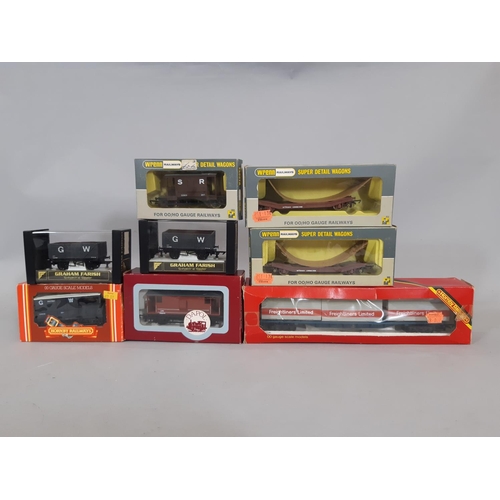 272 - Large collection of 00 gauge model railway rolling stock; includes boxed models by Wrenn, Hornby, Gr... 