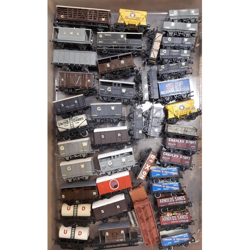 272 - Large collection of 00 gauge model railway rolling stock; includes boxed models by Wrenn, Hornby, Gr... 