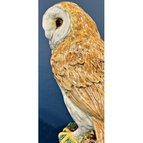 1114 - A Beswick figure of a barn owl