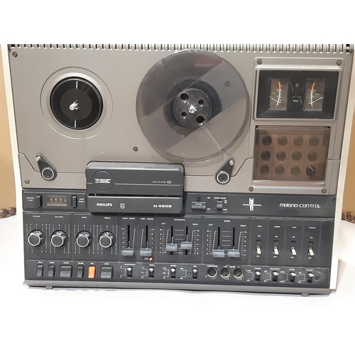 2128 - A Phillips N4506 reel to reel player