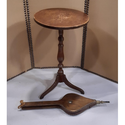 2245 - A Georgian countrymade oak and pine occasional table on turned pillar and tripod, together with a pa... 