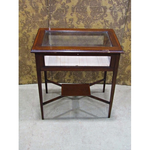 2258 - An inlaid Edwardian mahogany vitrine with cross banded detail on square tapered legs with under gall... 