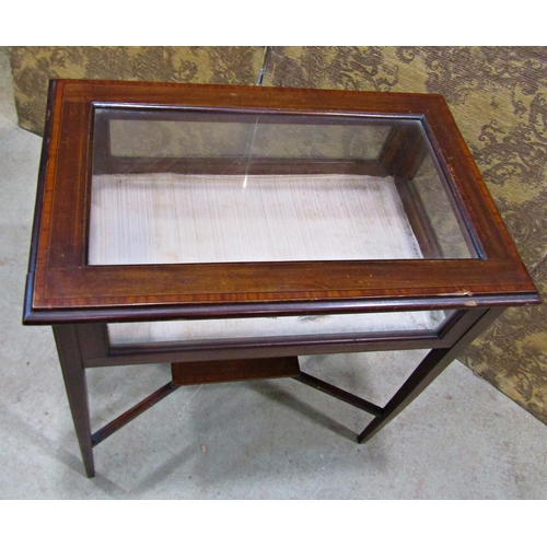 2258 - An inlaid Edwardian mahogany vitrine with cross banded detail on square tapered legs with under gall... 