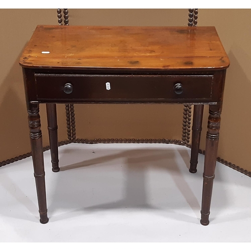 2286 - Small 19th century mahogany side table with frieze drawer on turned supports 66 cm wide