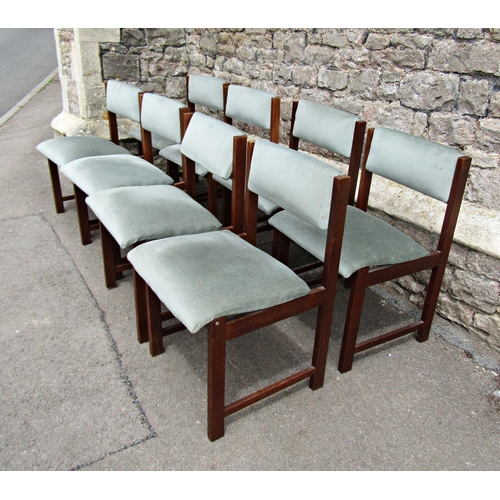 2188 - A mid 20th century teak single drop leaf dining table raised on tapered and moulded legs partially u... 