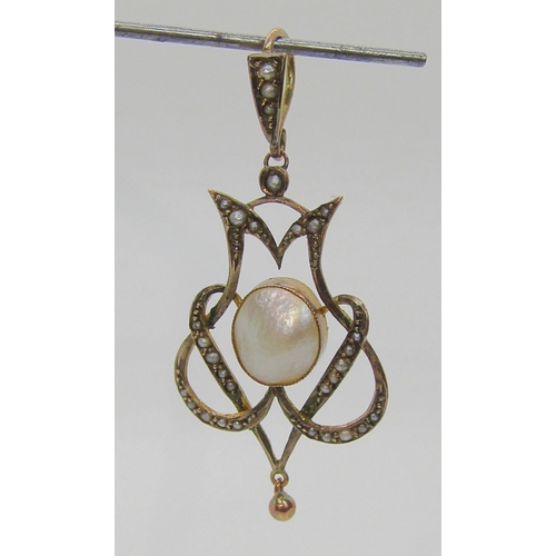 Art Nouveau 9ct blister pearl and seed pearl pendant, 2.1g