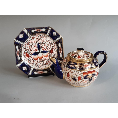 1173 - Collection of English teawares comprising Imari style china by Wade, marked 1629 to base comprising ... 