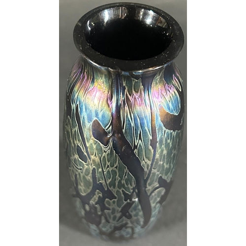 1179 - A Loetz style blue and green oil slick vase, 15cm high