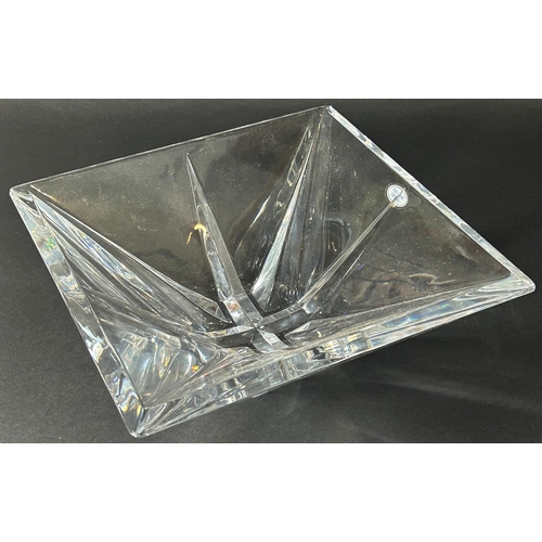 1184 - A Rogaska crystal square glass fruit bowl from Slovenia with its original sticker, 25cm square x 10.... 