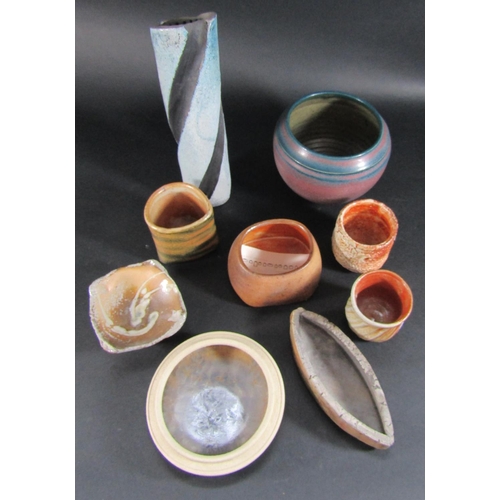 1159 - Collection of Studio Pottery ware by Lisa Hammond, Petro Reynolds, Steve The Potter, etc ( 9pieces)