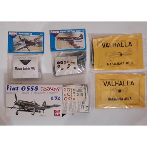 411 - 25 model aircraft kits by various makers including Frog, Hasegawa, High Planes, KP, L&S, Matchbox, S... 