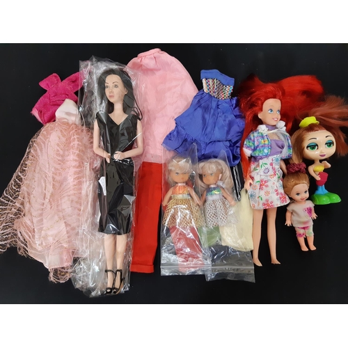 418 - Large collection of late 20th/early 21st century Barbie dolls and accessories including 10 neatly dr... 