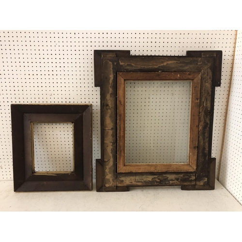 135 - Two c.19th century decorative gilt moulded frames, one with glass, one without, largest: 68 x 59.5 c... 