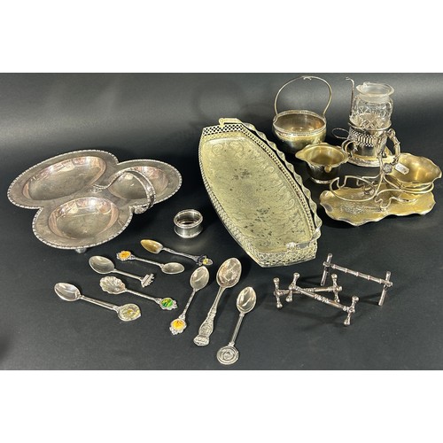 1220 - A quantity of silver plate items including, an oblong cake tray with a handle, platters, a centre pi... 