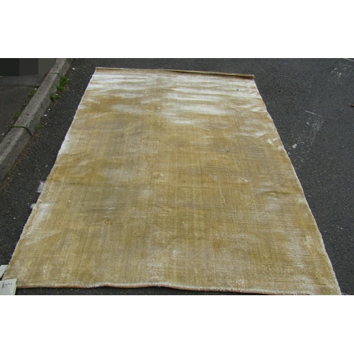 2751 - A modern 'Kama' Rug designed by Deanna Comellini for G.T. Design, 80% viscose 20% jute, 240 x 172 cm