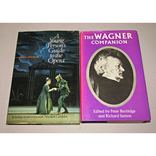 236 - Mixed interest - Alan Garner Elidor and The Moon Of Gomrath, both with dust wrappers, 1st edition, f... 