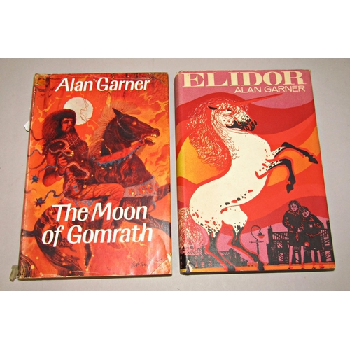 236 - Mixed interest - Alan Garner Elidor and The Moon Of Gomrath, both with dust wrappers, 1st edition, f... 