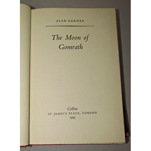 236 - Mixed interest - Alan Garner Elidor and The Moon Of Gomrath, both with dust wrappers, 1st edition, f... 