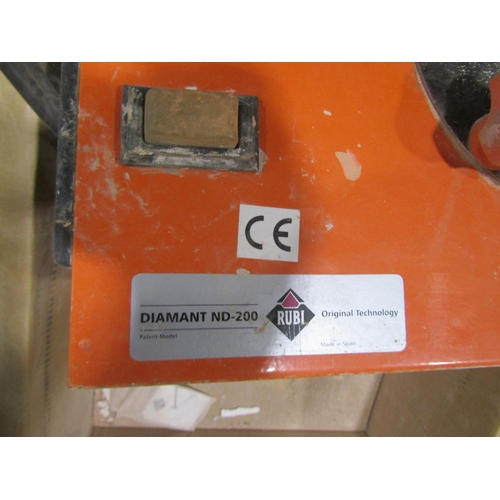 2151 - A Diamant ND-200 electric tile saw in original box