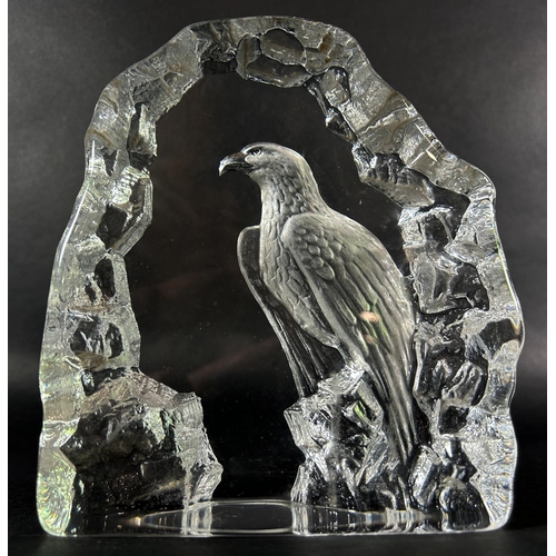 1211 - A Mats Jonasson Royal Krona Swedish lead crystal eagle, signed to base, 17cm high x 13.5cm wide