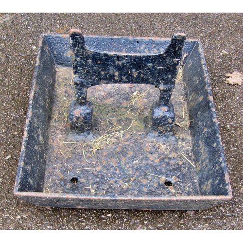 2076 - A simple cast iron boot scraper with rectangular tapered tray base, 35cm long x 27cm wide x 20cm hig... 