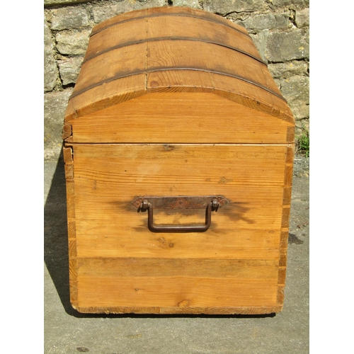 2292 - 19th century stripped and waxed pine trunk with domed lid, steel bands and lock plate, 90cm wide