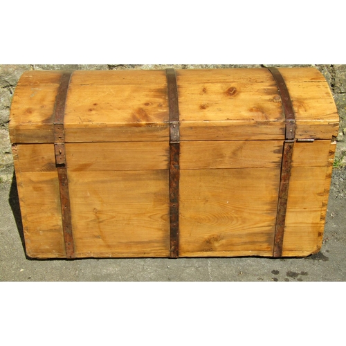 2292 - 19th century stripped and waxed pine trunk with domed lid, steel bands and lock plate, 90cm wide