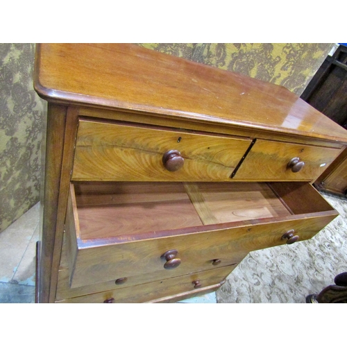 2324 - A good quality and substantial Victorian mahogany chest of four long and two short graduated drawers... 