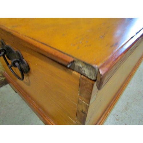 2265 - A pine blanket chest, 93 cm in length