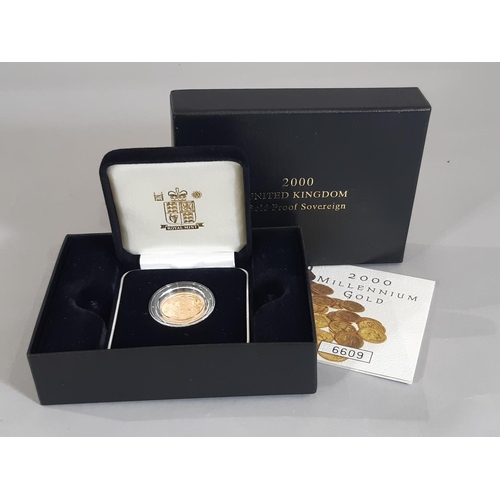 1837 - Gold proof sovereign 2000 in bespoke case