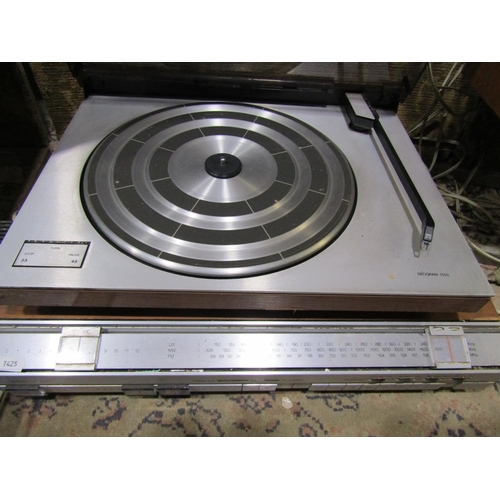 2126 - Vintage Bang & Olufsen hi-fi equipment comprising Bio-gram 1500 turntable, Bio-Master 1500 AM/FM ste... 