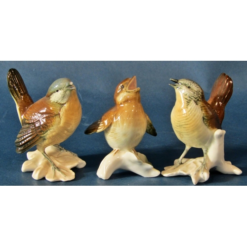 1065 - A group of German and other continental porcelain birds, further Dresden and other floral posy vases... 