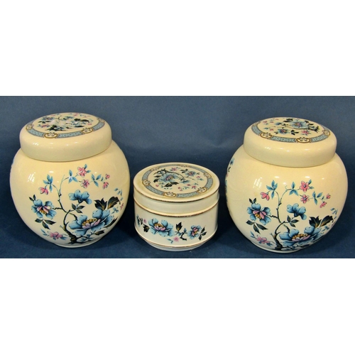 1075 - A mixed quantity of porcelain to include Sadler ginger jars, etc (group)