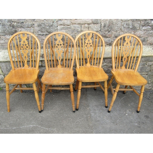 2204 - Four spindle-back Windsor kitchen chairs (4)