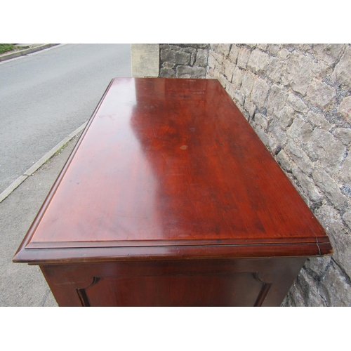 2287 - A large good quality Victorian mahogany chest of two short and four graduating long drawers, with ap... 